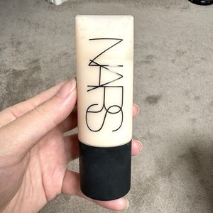 NARS Soft Matte Complete Foundation #GOBI Light 3
